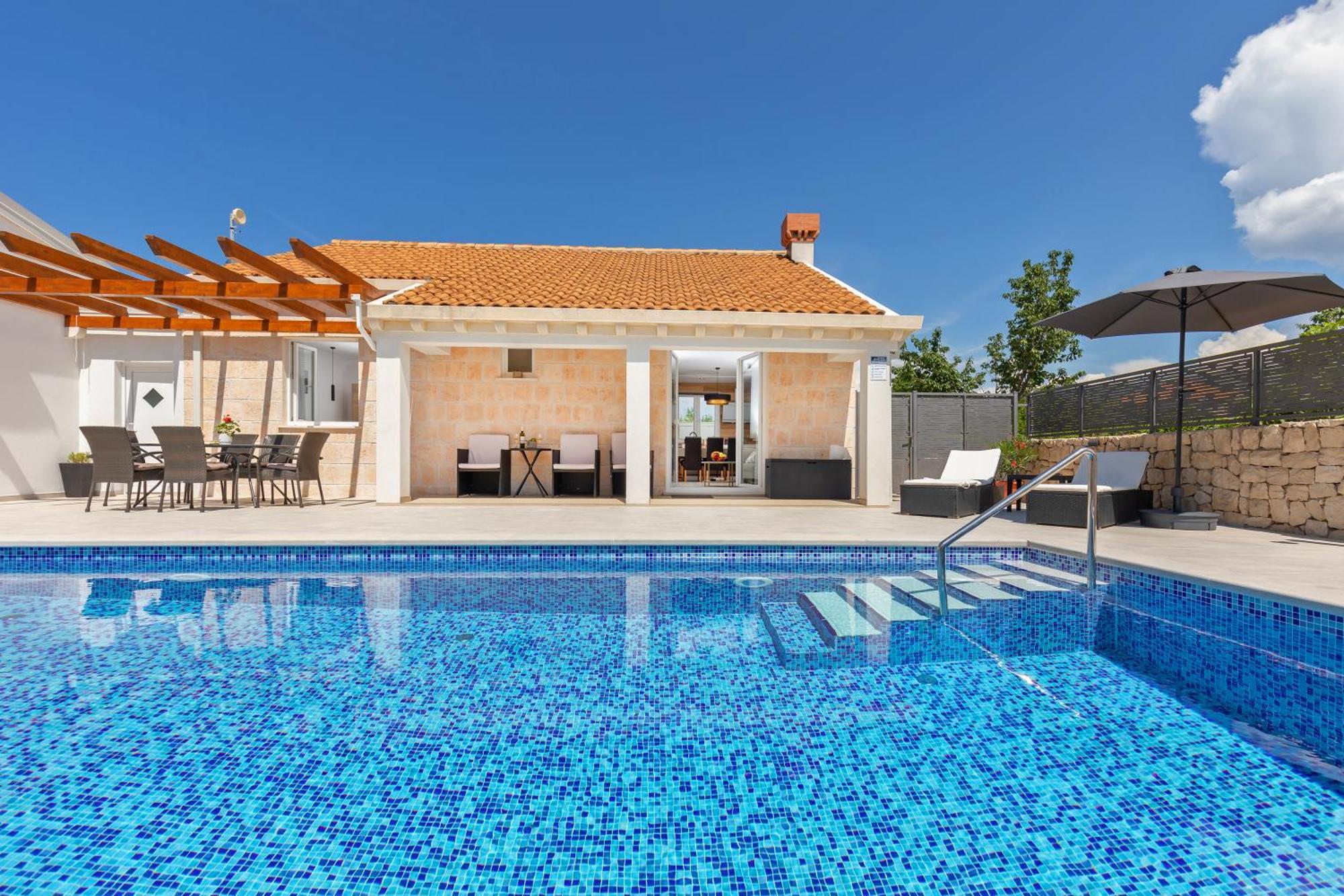 Apartment Holiday Home Doma, Cilipi Near Dubrovnik Room photo